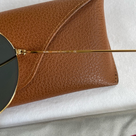Ray-Ban Sunglasses - Picture 6 of 6